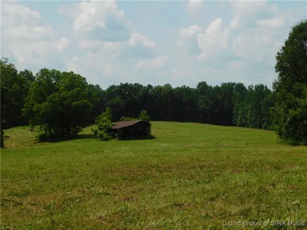 $844,999 | 6872 East Hurst Road, Pekin, IN 47165