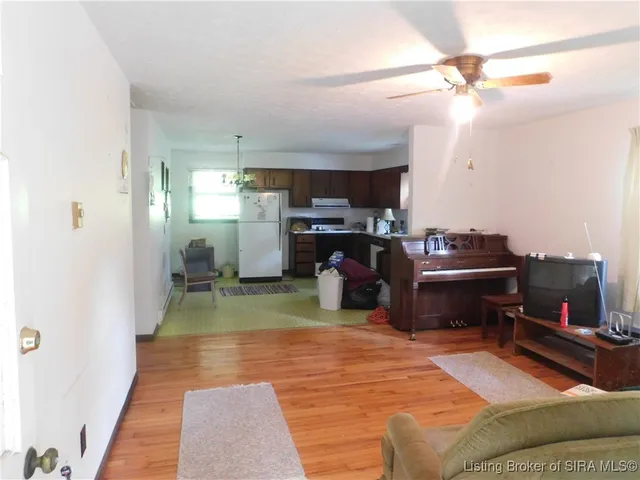 $850,000 | 6872 East Hurst Road, Pekin, IN 47165