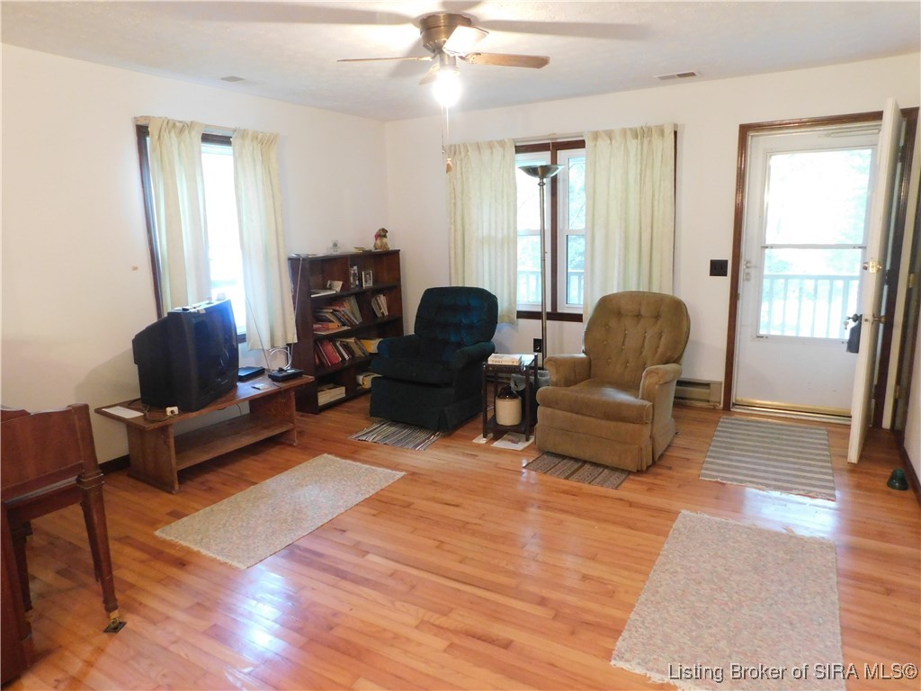 6872 East Hurst Road Pekin, IN 47165 - Photo 14 of 28