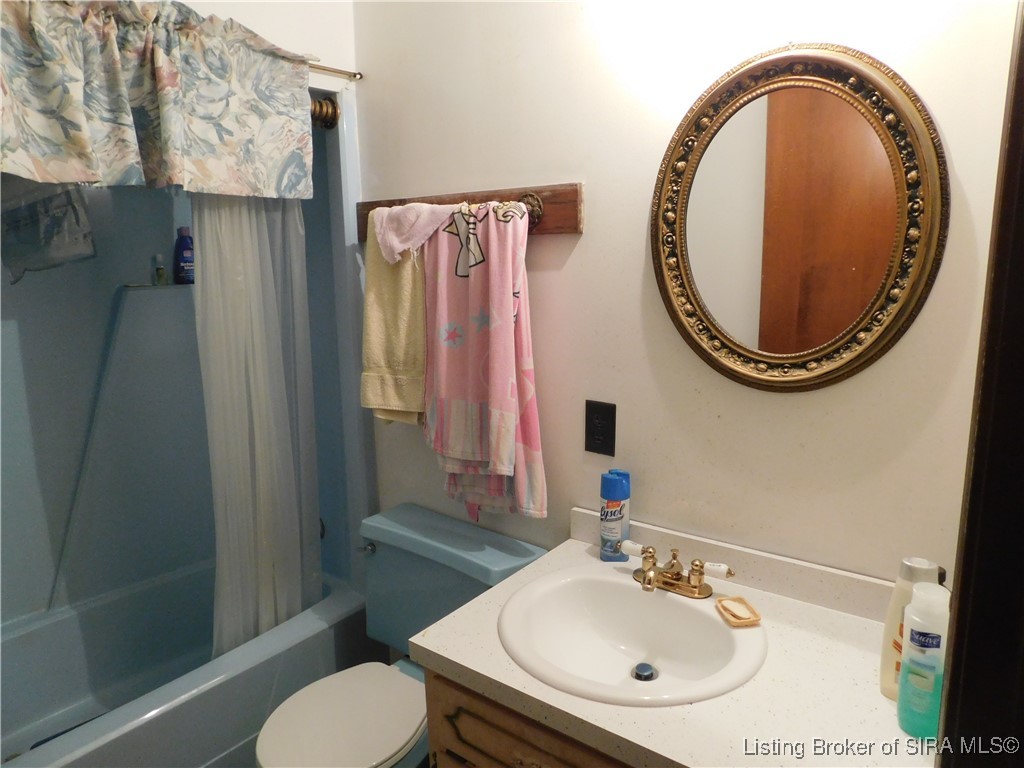 6872 East Hurst Road Pekin, IN 47165 - Photo 20 of 28