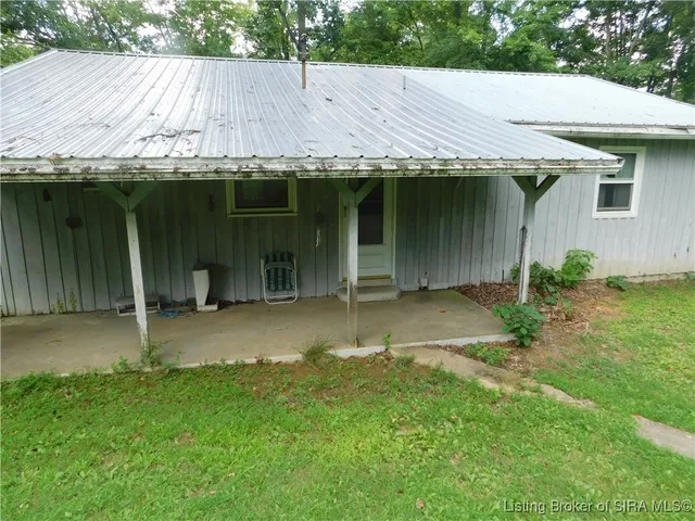 $850,000 | 6872 East Hurst Road, Pekin, IN 47165