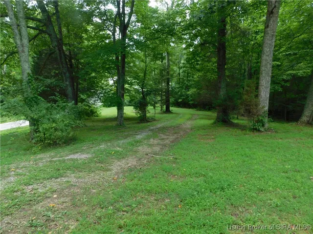 $850,000 | 6872 East Hurst Road, Pekin, IN 47165