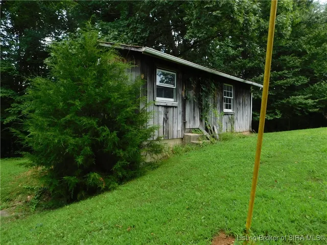 $850,000 | 6872 East Hurst Road, Pekin, IN 47165