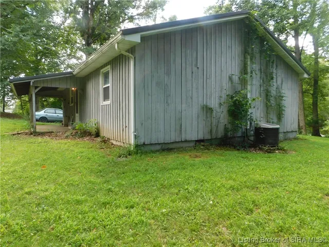 $850,000 | 6872 East Hurst Road, Pekin, IN 47165