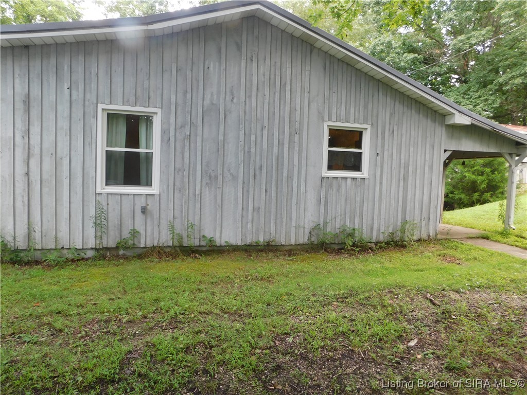 6872 East Hurst Road Pekin, IN 47165 - Photo 10 of 28