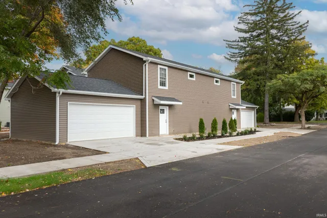 $210,000 | 1107 Edwardsburg Avenue, Elkhart, IN 46514