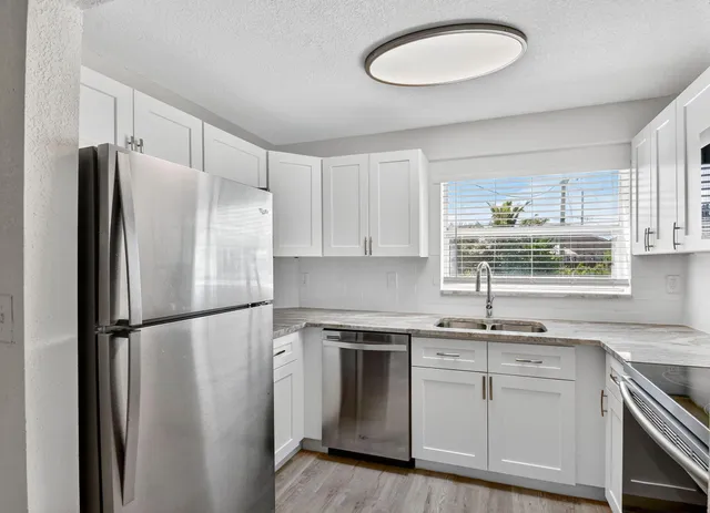 $304,900 | 1373 West 30th Street, Riviera Beach, FL 33404