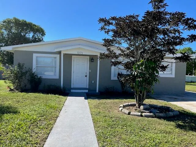 $304,900 | 1373 West 30th Street, Riviera Beach, FL 33404