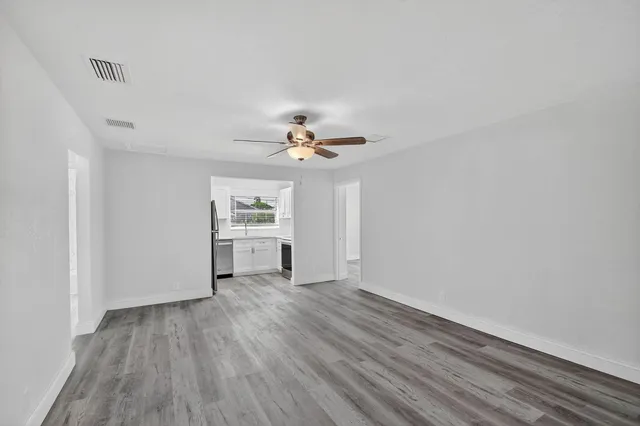 $304,900 | 1373 West 30th Street, Riviera Beach, FL 33404