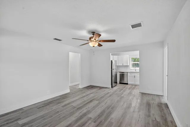 $304,900 | 1373 West 30th Street, Riviera Beach, FL 33404