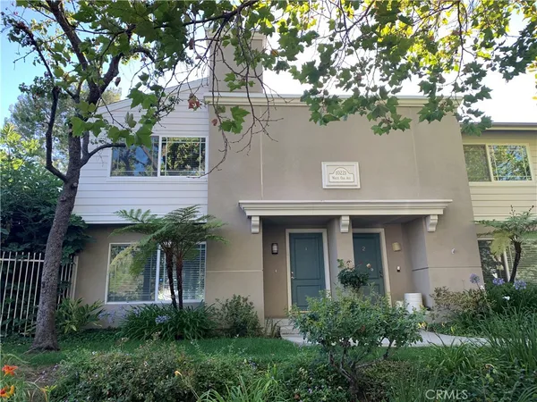 $3,600 | 10221 White Oak Avenue, Unit 1, Northridge, CA 91325