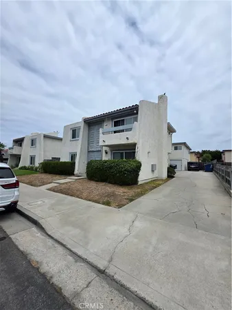 $2,390,000 | 16702 Blanton Lane, Huntington Beach, CA 92649