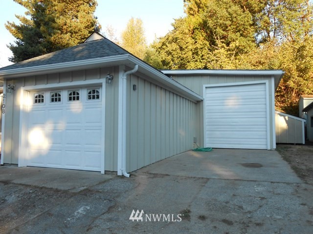 2108 Rocky Point Road Northwest Bremerton, WA 98312 - Photo 14 of 17 Gallery Image 14