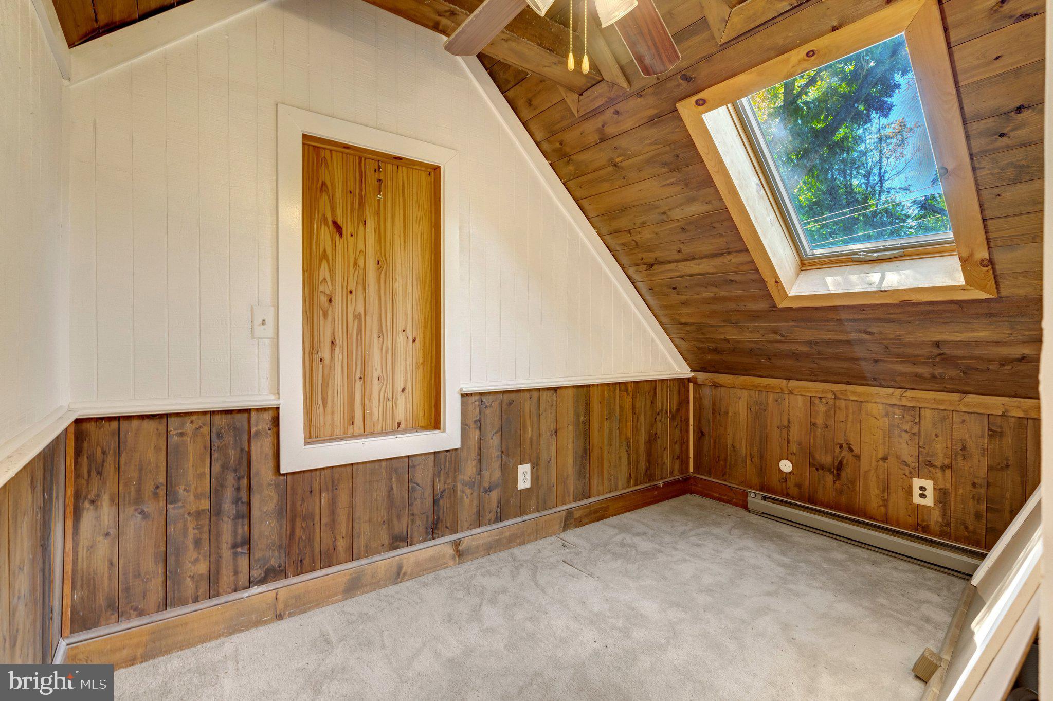 8844 McGrath Road Manassas, VA 20112 - Photo 23 of 27 Cozy attic retreat with skylight charm.