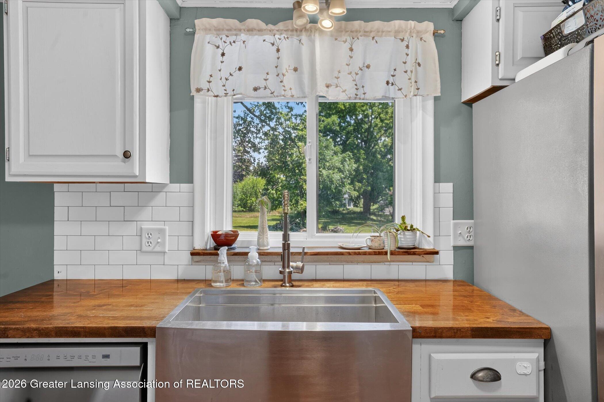 2578 Pine Tree Road Holt, MI 48842 - Photo 14 of 52 Kitchen