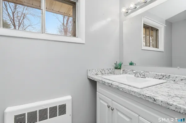 $289,900 | 140 Cottage Grove Road, Bloomfield, CT 06002