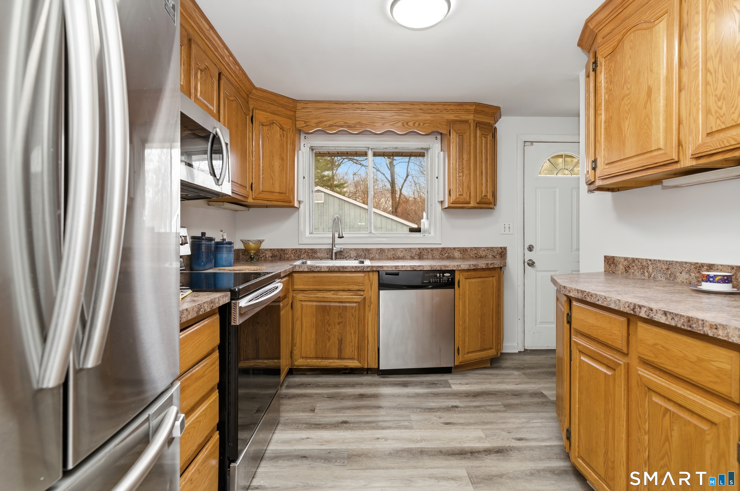 140 Cottage Grove Road Bloomfield, CT 06002 - Photo 24 of 33