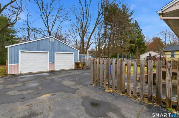 $289,900 | 140 Cottage Grove Road, Bloomfield, CT 06002