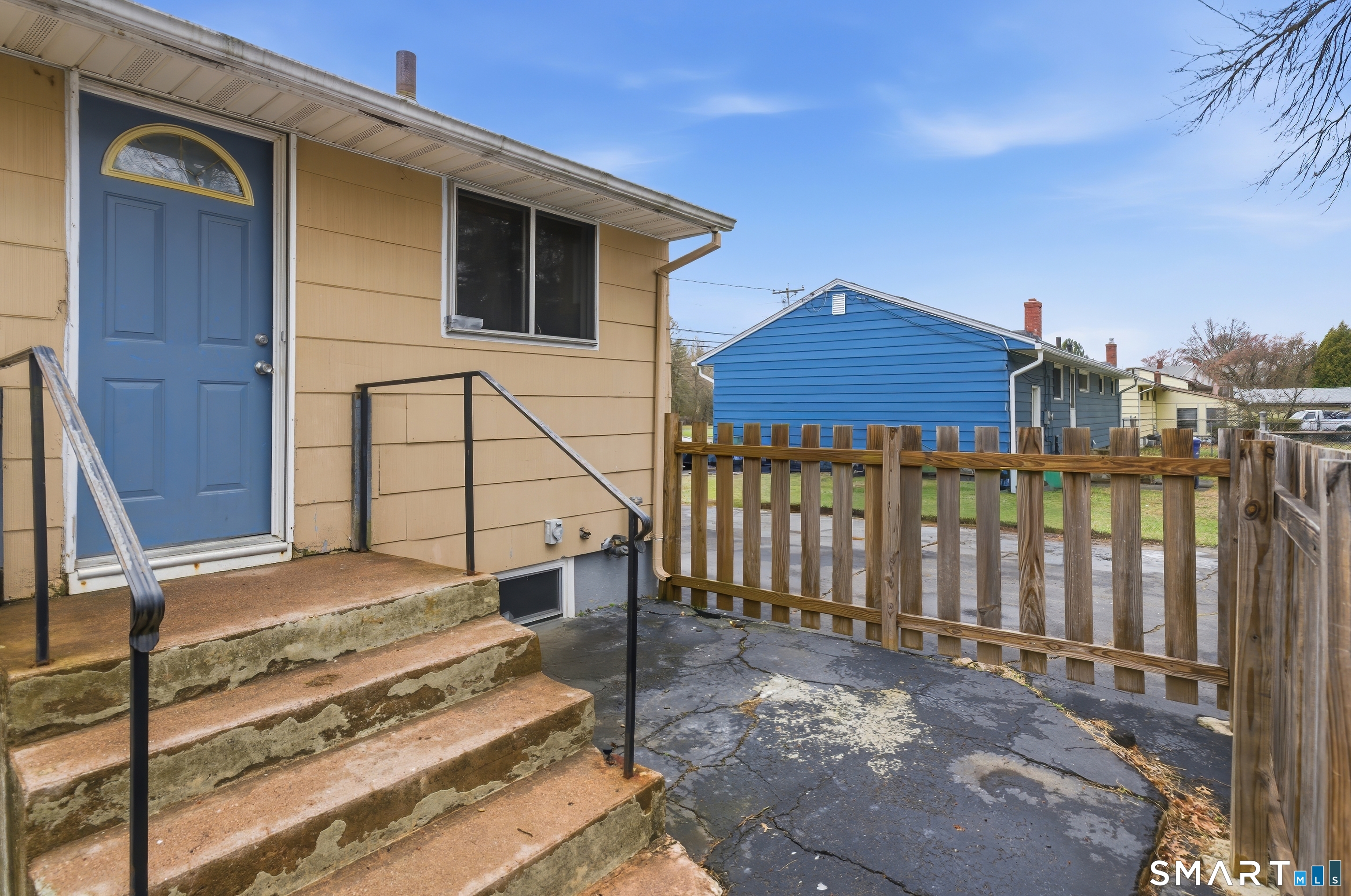 140 Cottage Grove Road Bloomfield, CT 06002 - Photo 4 of 33