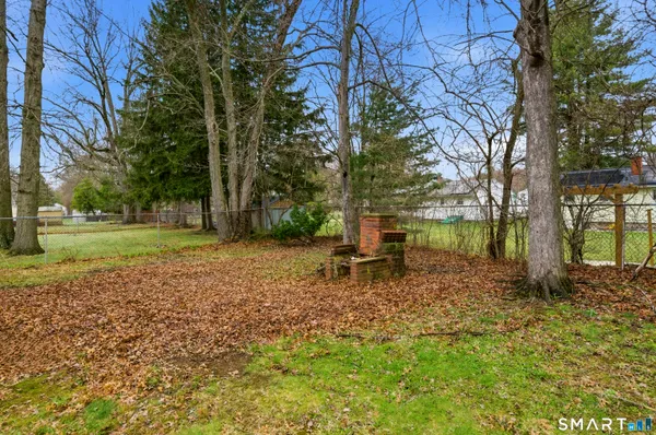 $289,900 | 140 Cottage Grove Road, Bloomfield, CT 06002