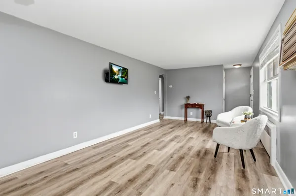 $289,900 | 140 Cottage Grove Road, Bloomfield, CT 06002