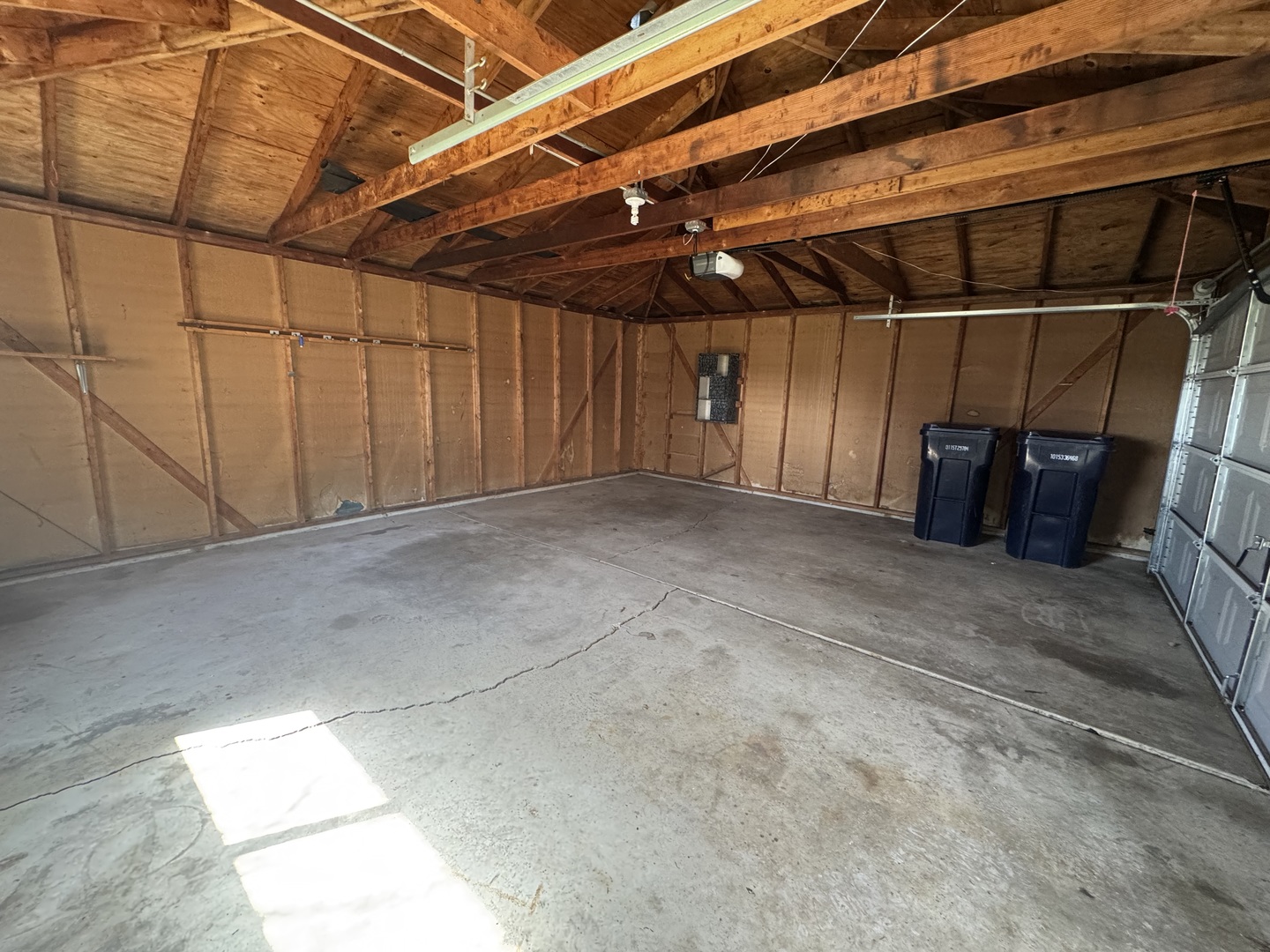6021 Spring Lane Matteson, IL 60443 - Photo 11 of 14 a view of entryway