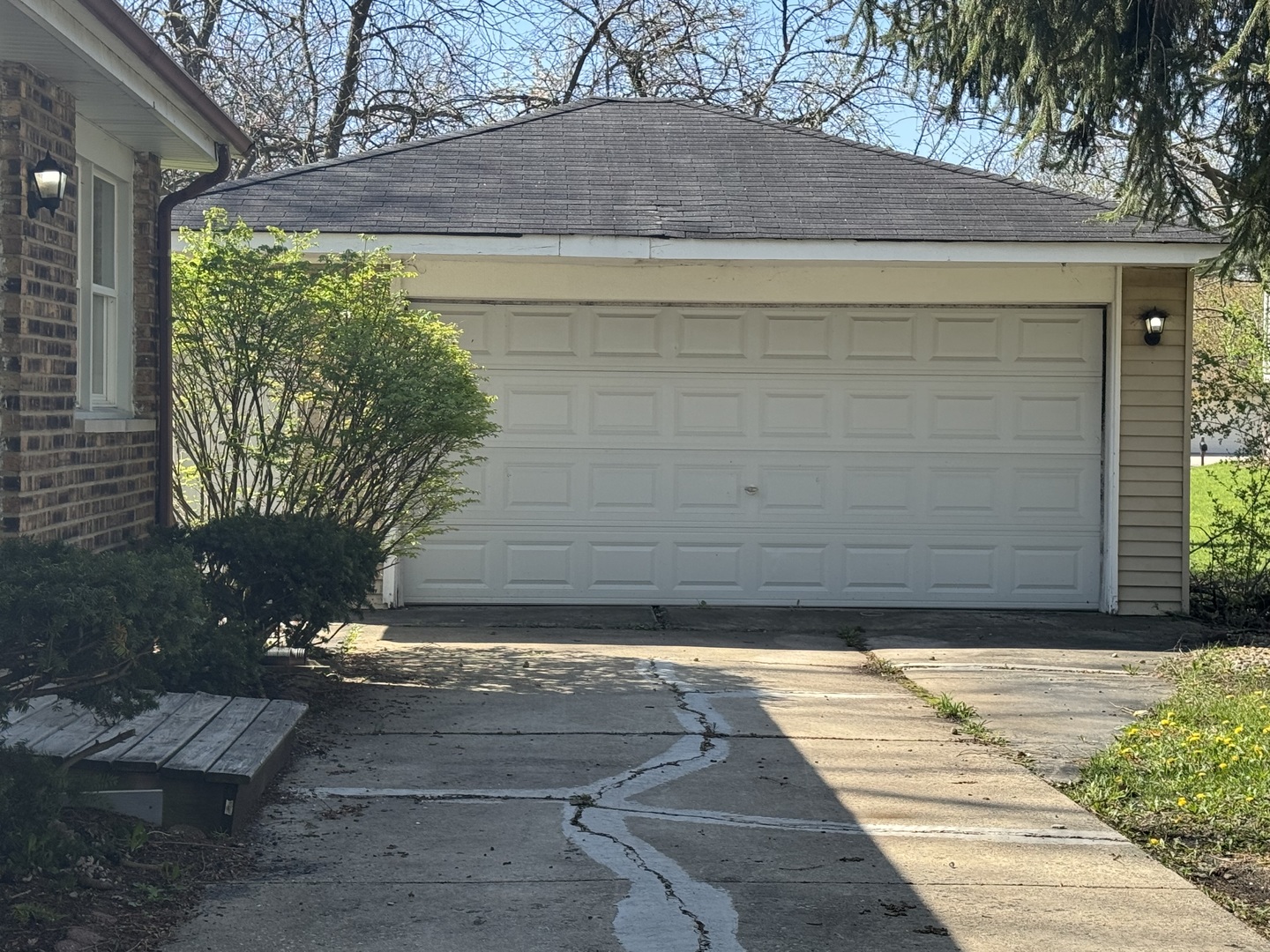 6021 Spring Lane Matteson, IL 60443 - Photo 12 of 14 a view of a backyard