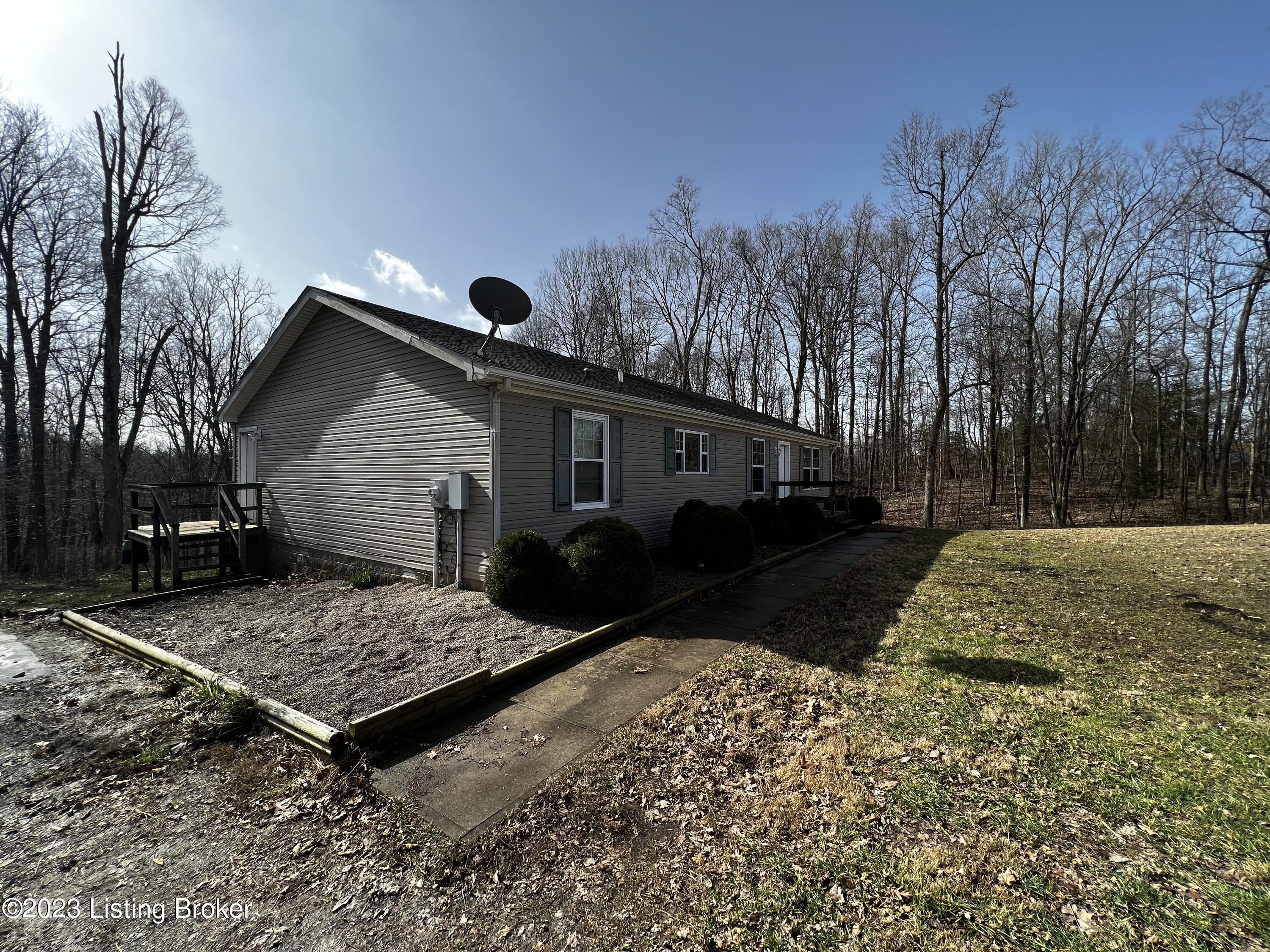 733 Gills Ridge Road Bedford, KY 40006 - Photo 3 of 22 54220D09-9245-4C79-941A-02D83851F8E1