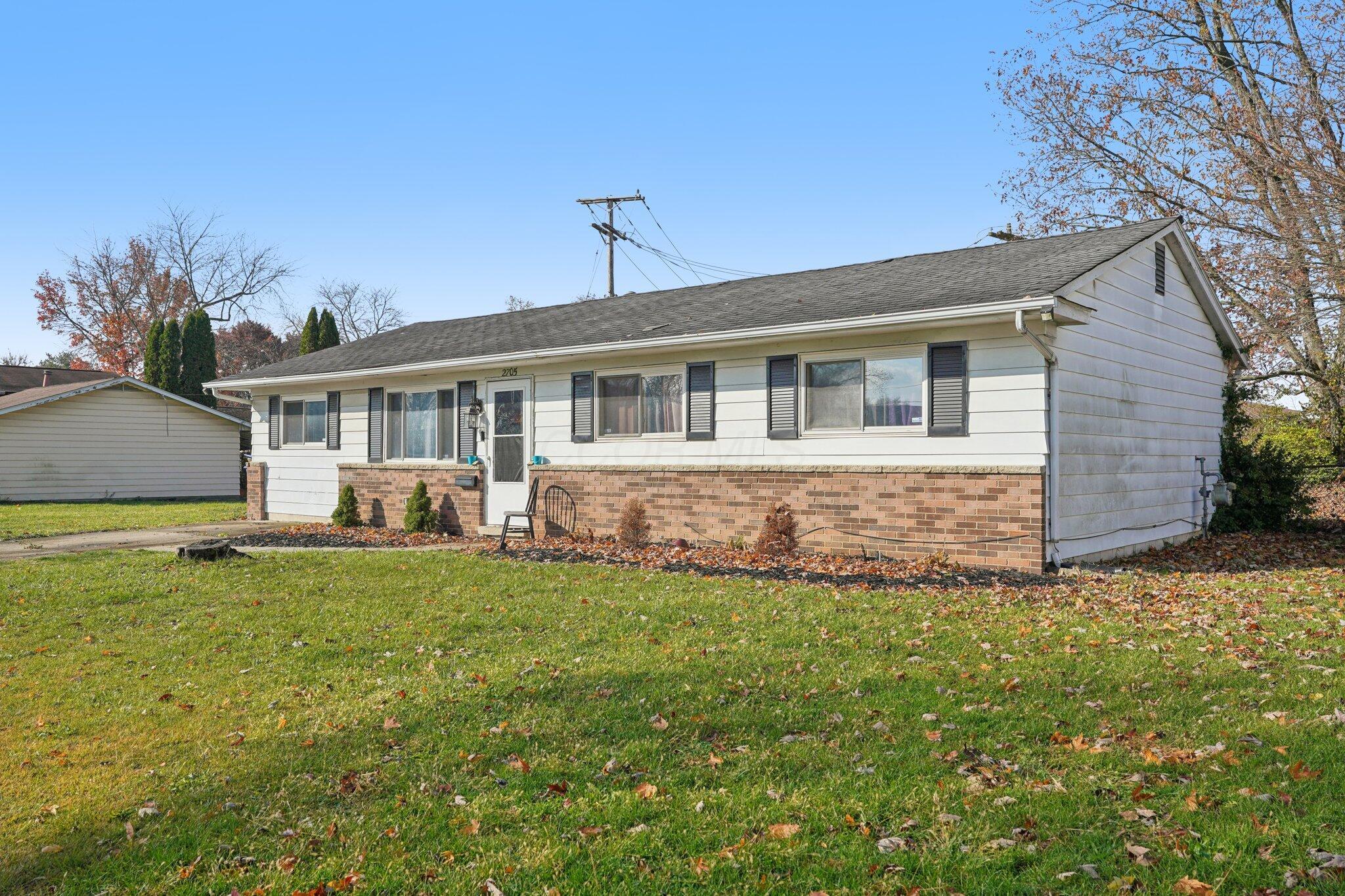 2705 Denmark Road Columbus, OH 43232 - Photo 2 of 43 2-web-or-mls-Denmark Rd-S2011-002