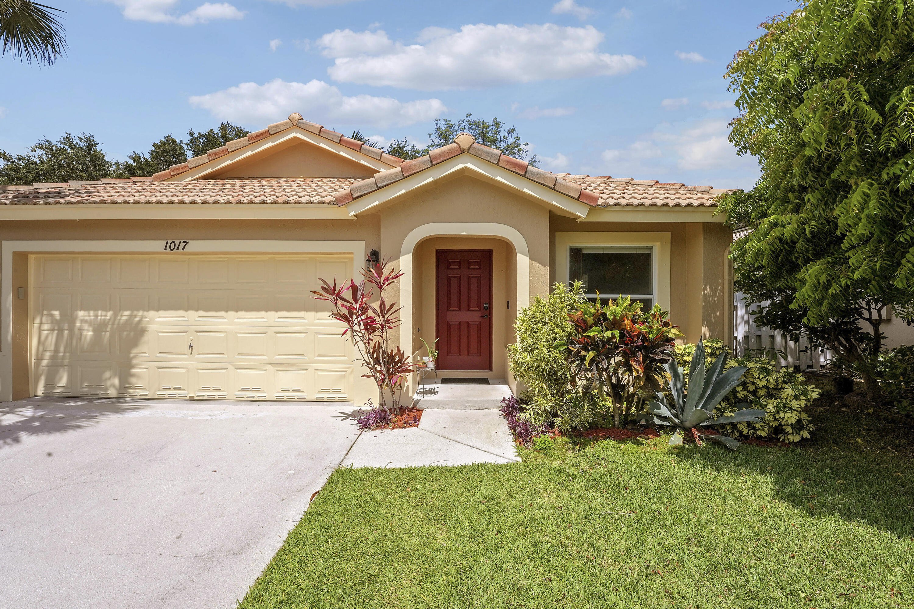 1017 Fosters Mill Road Boynton Beach, FL 33436 - Photo 41 of 44 House-29