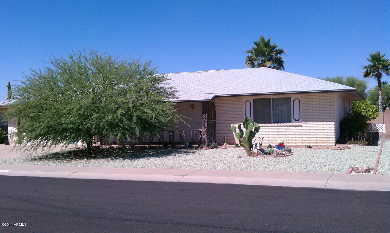 11037 West Oak Ridge Road Sun City, AZ 85351 - Photo 2 of 11 Oak ridge