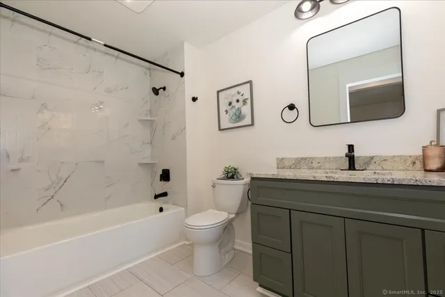 $325,000 | 11 Winter Avenue, Deep River, CT 06417