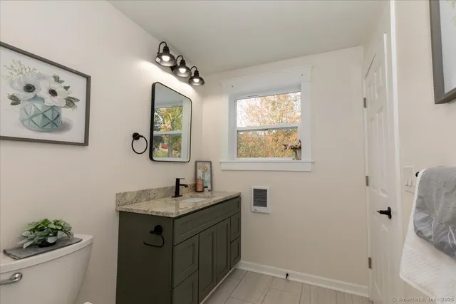 $325,000 | 11 Winter Avenue, Deep River, CT 06417