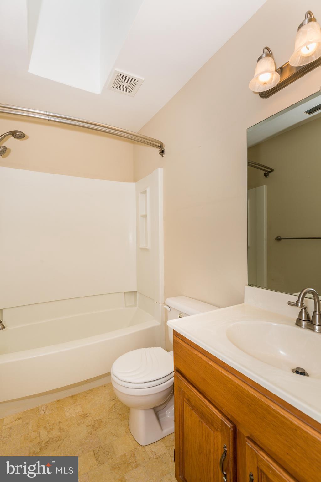 13915 Mack Road Reisterstown, MD 21136 - Photo 17 of 30 Hall Full Bath