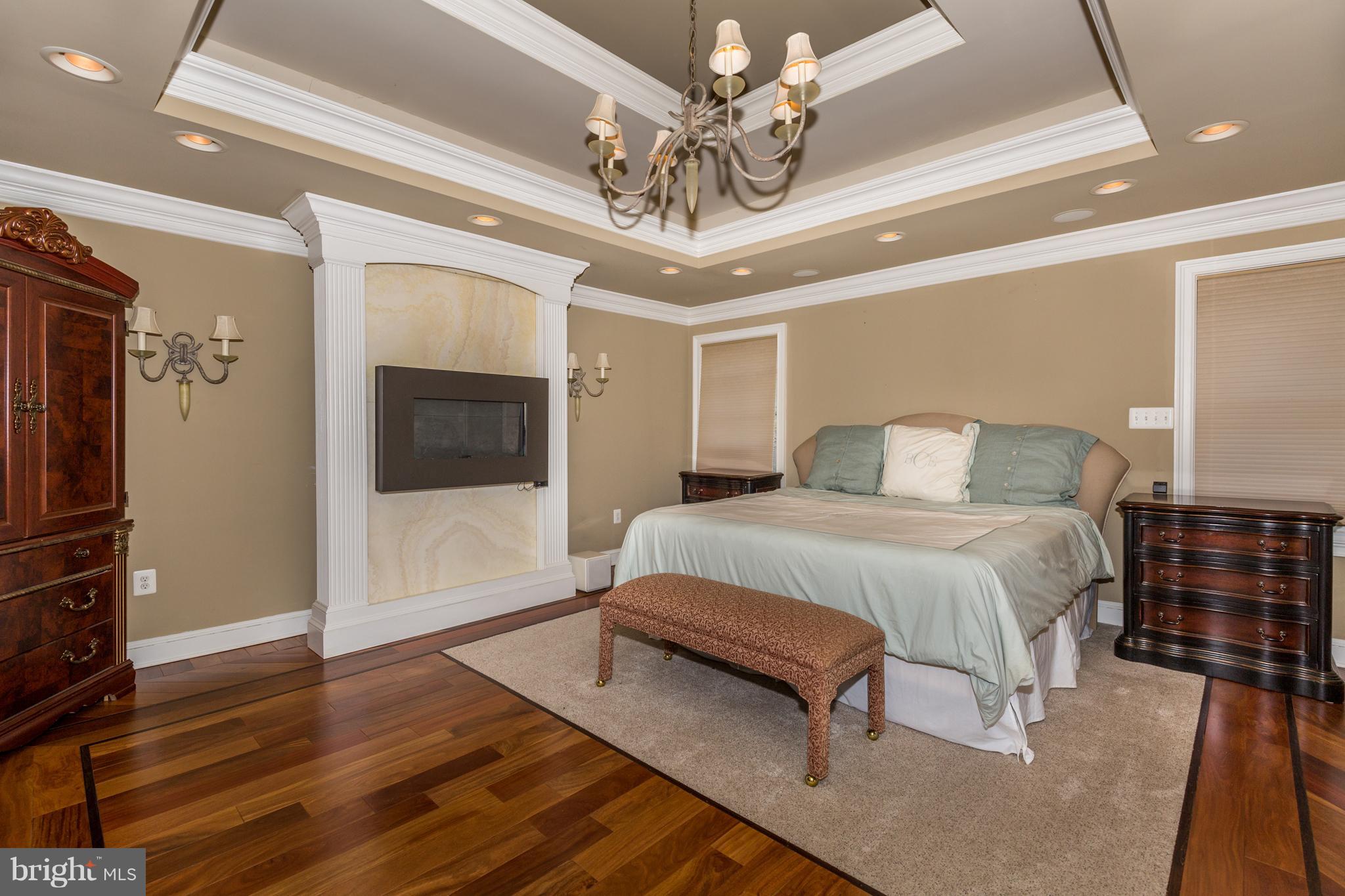 13915 Mack Road Reisterstown, MD 21136 - Photo 19 of 30 HUGE Master Bedroom with Hardwood Floors