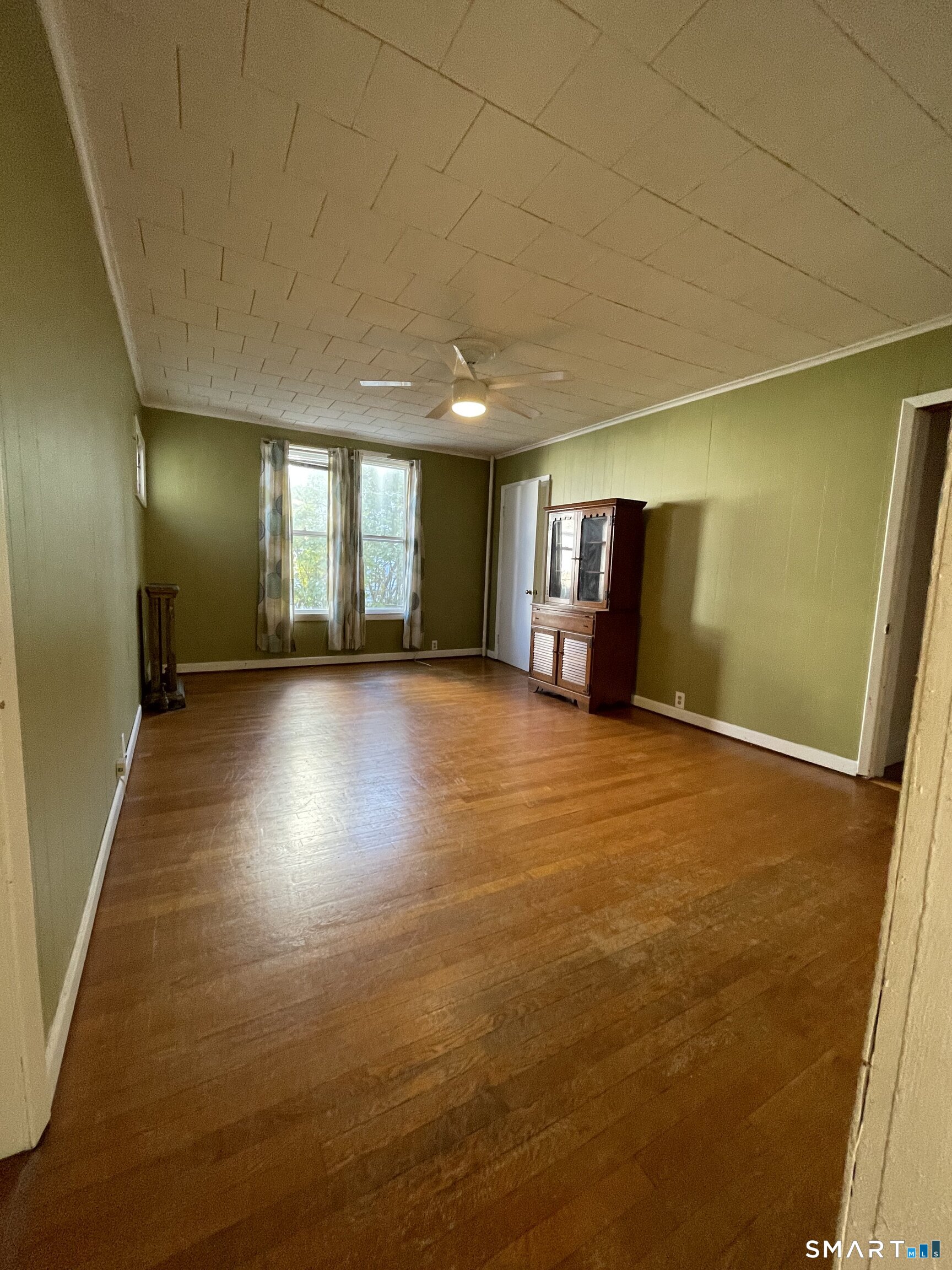 52 Oneco Street Norwich, CT 06360 - Photo 9 of 14