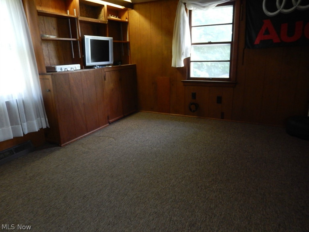 5143 Edenhurst Road Cleveland, OH 44124 - Photo 17 of 25