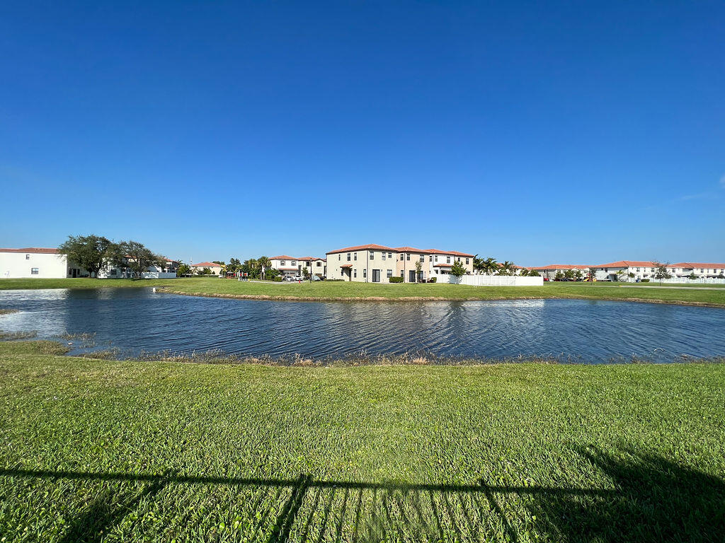 3014 Butternut Lane Riviera Beach, FL 33410 - Photo 18 of 33 3014ButternutLaneO-16