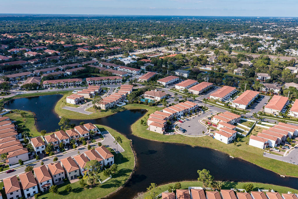 3014 Butternut Lane Riviera Beach, FL 33410 - Photo 22 of 33 3014ButternutLaneO-4
