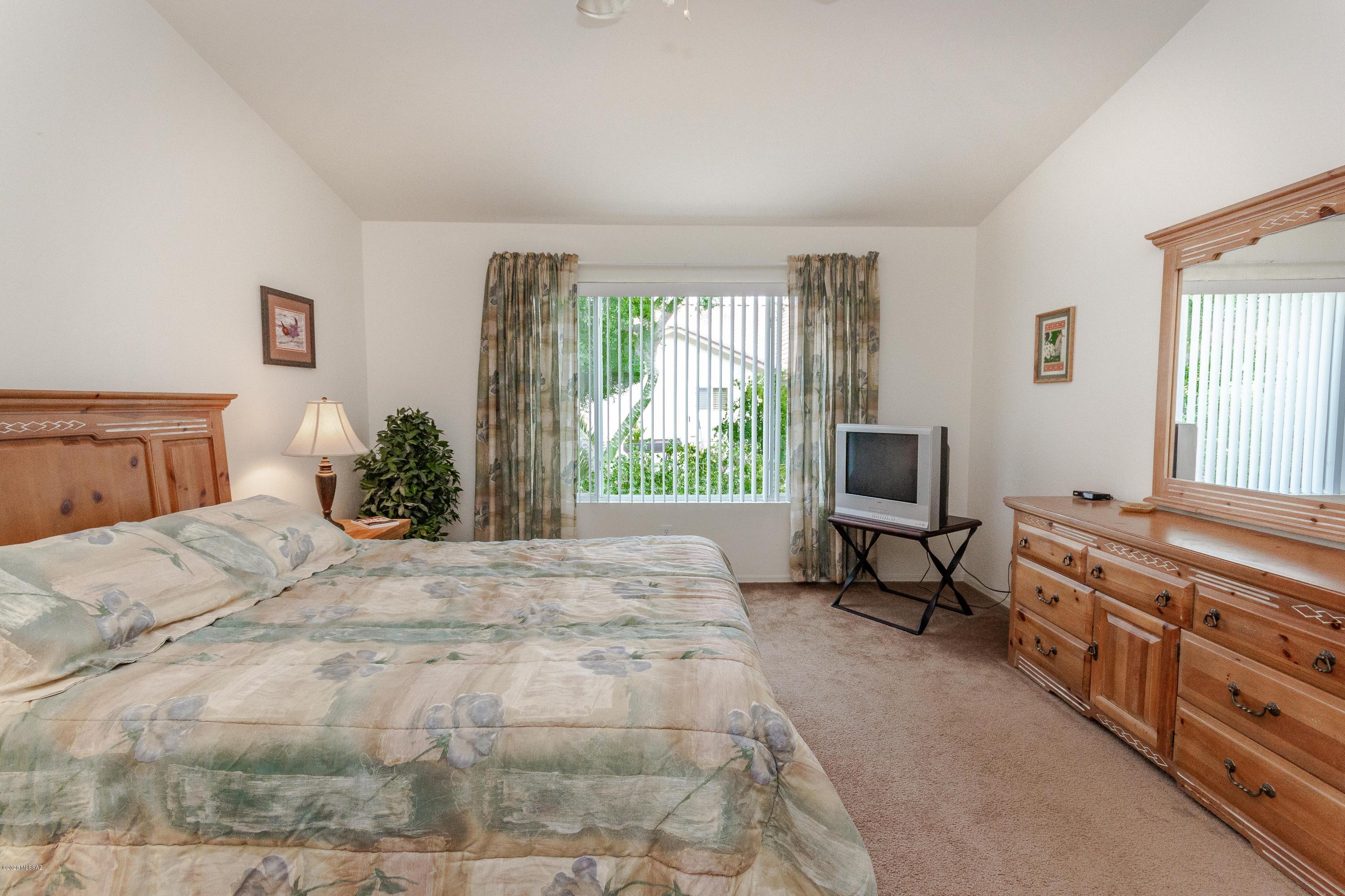 1436 North Bank Swallow Road Green Valley, AZ 85614 - Photo 20 of 44