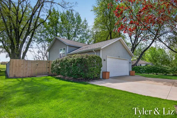 $350,000 | 10298 Gordon Street, Zeeland, MI 49464