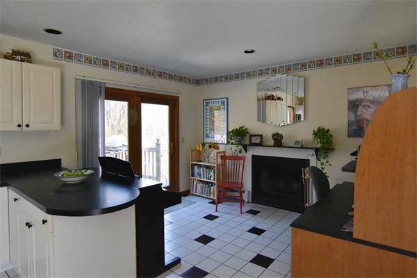 10 Welch Avenue Rutland, MA 01543 - Photo 3 of 27 Gallery Image 3