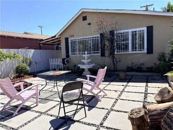 $649,000 | 1318 East 100th Street, Los Angeles, CA 90002
