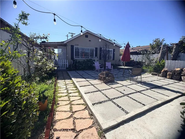 $685,000 | 1318 East 100th Street, Los Angeles, CA 90002