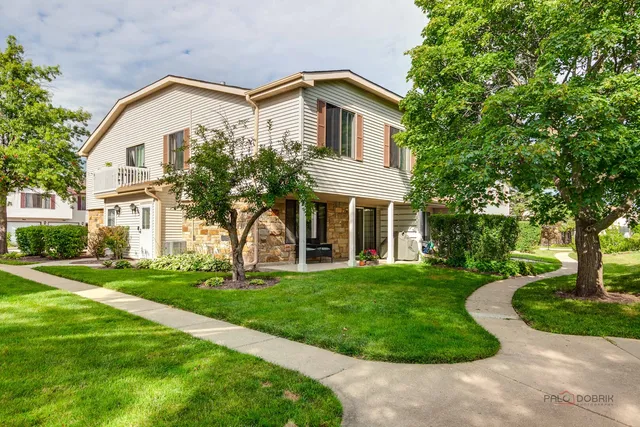 $2,400 | 365 Jefferson Court, Vernon Hills, IL 60061