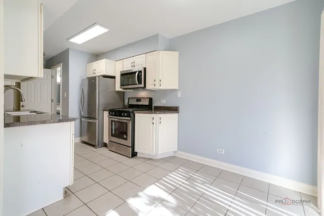 $2,400 | 365 Jefferson Court, Vernon Hills, IL 60061