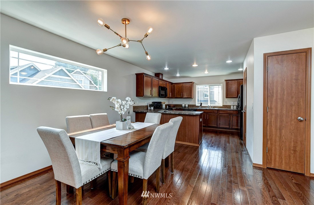 3433 164th Place Southeast Bothell, WA 98012 - Photo 2 of 27 Gallery Image 2