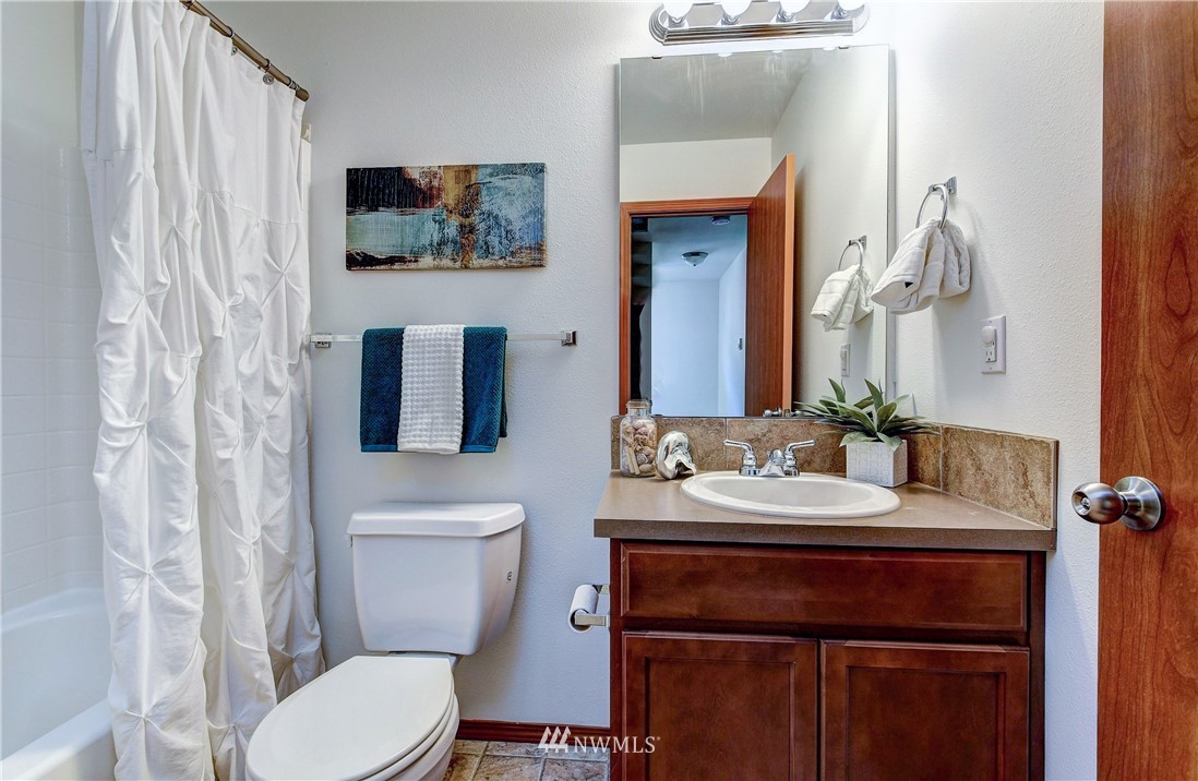 3433 164th Place Southeast Bothell, WA 98012 - Photo 15 of 27 Gallery Image 15