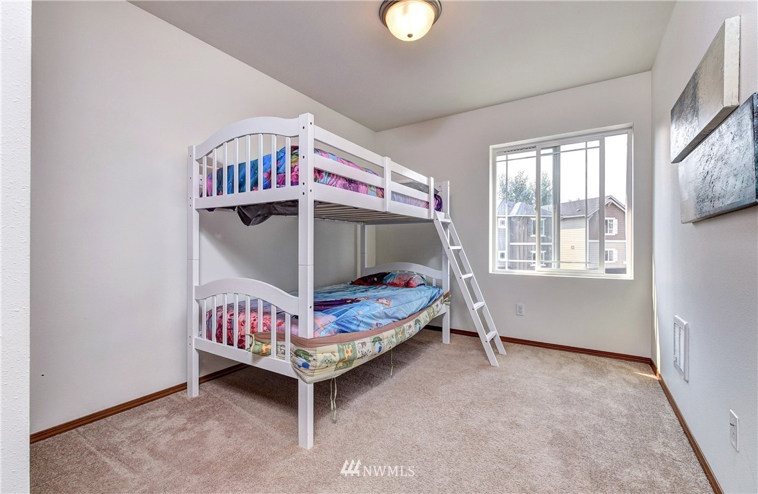 3433 164th Place Southeast Bothell, WA 98012 - Photo 16 of 27 Gallery Image 16