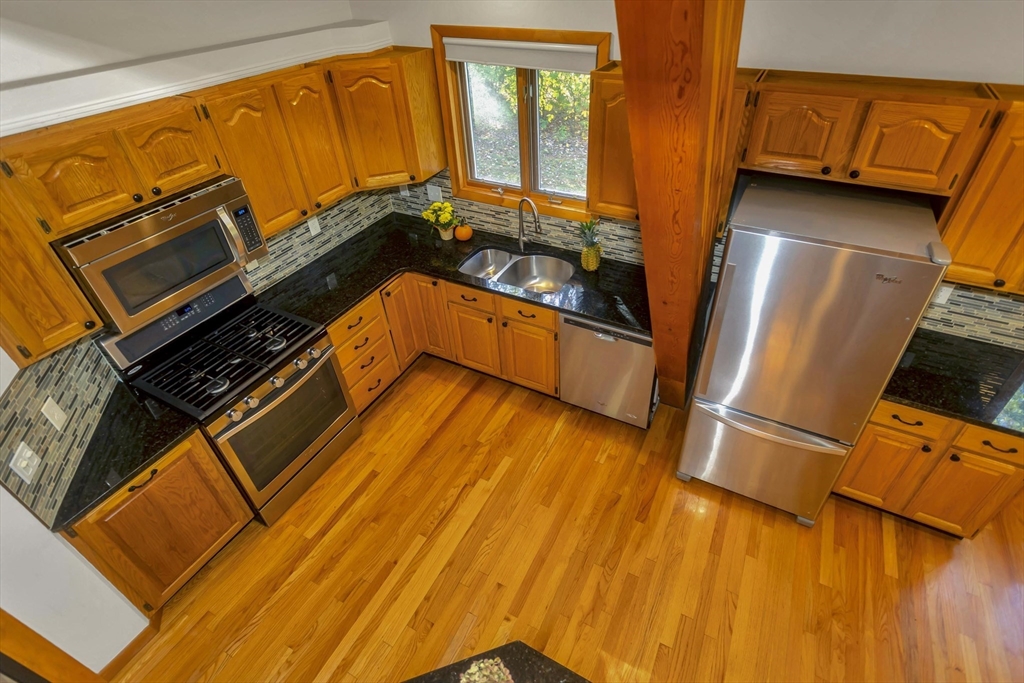 123 Mountainview Road East Longmeadow, MA 01028 - Photo 14 of 42